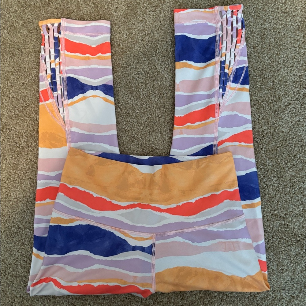 Lululemon leggings size 6